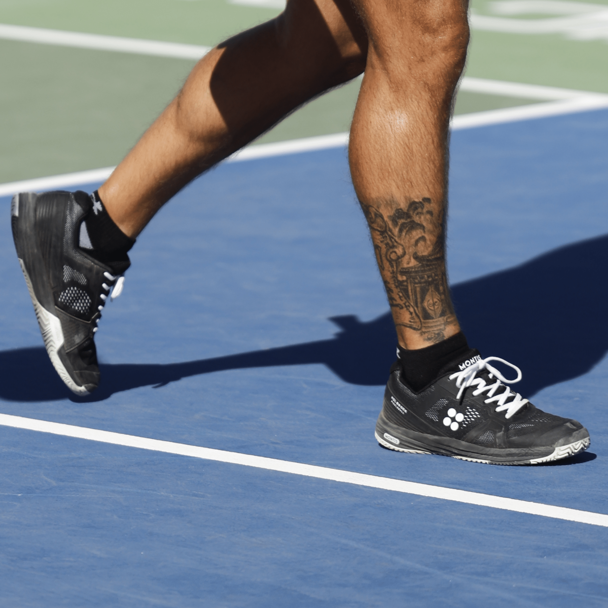 The Holbrook by Montis - Black (Limited Edition) - Holbrook Pickleball