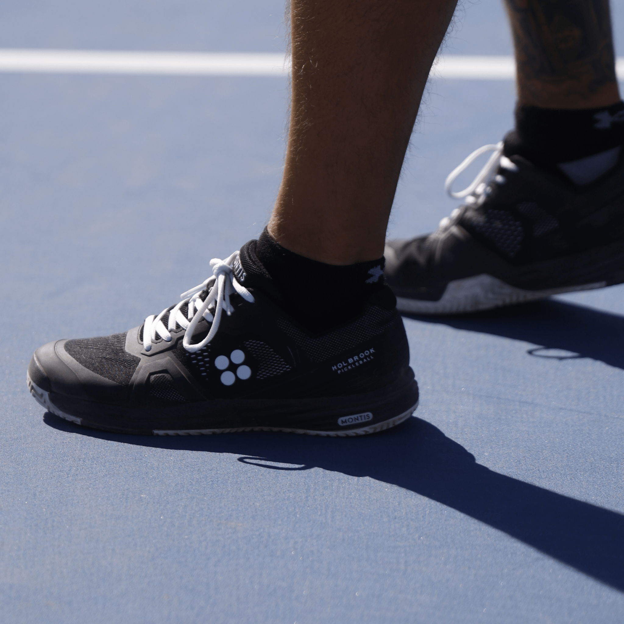 The Holbrook by Montis - Black (Limited Edition) - Holbrook Pickleball